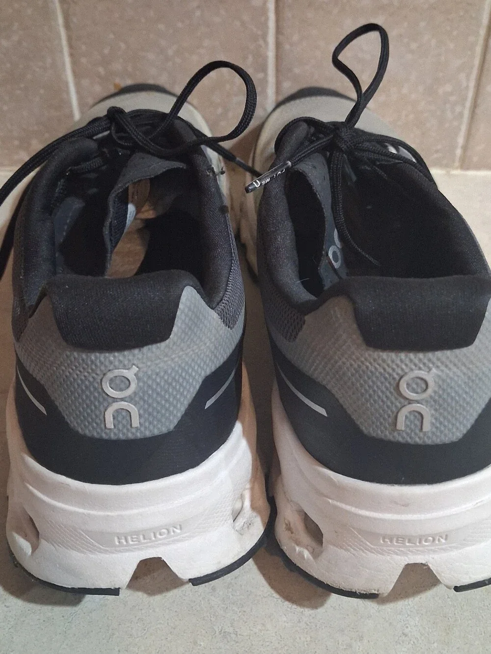 On Running breathable responsive